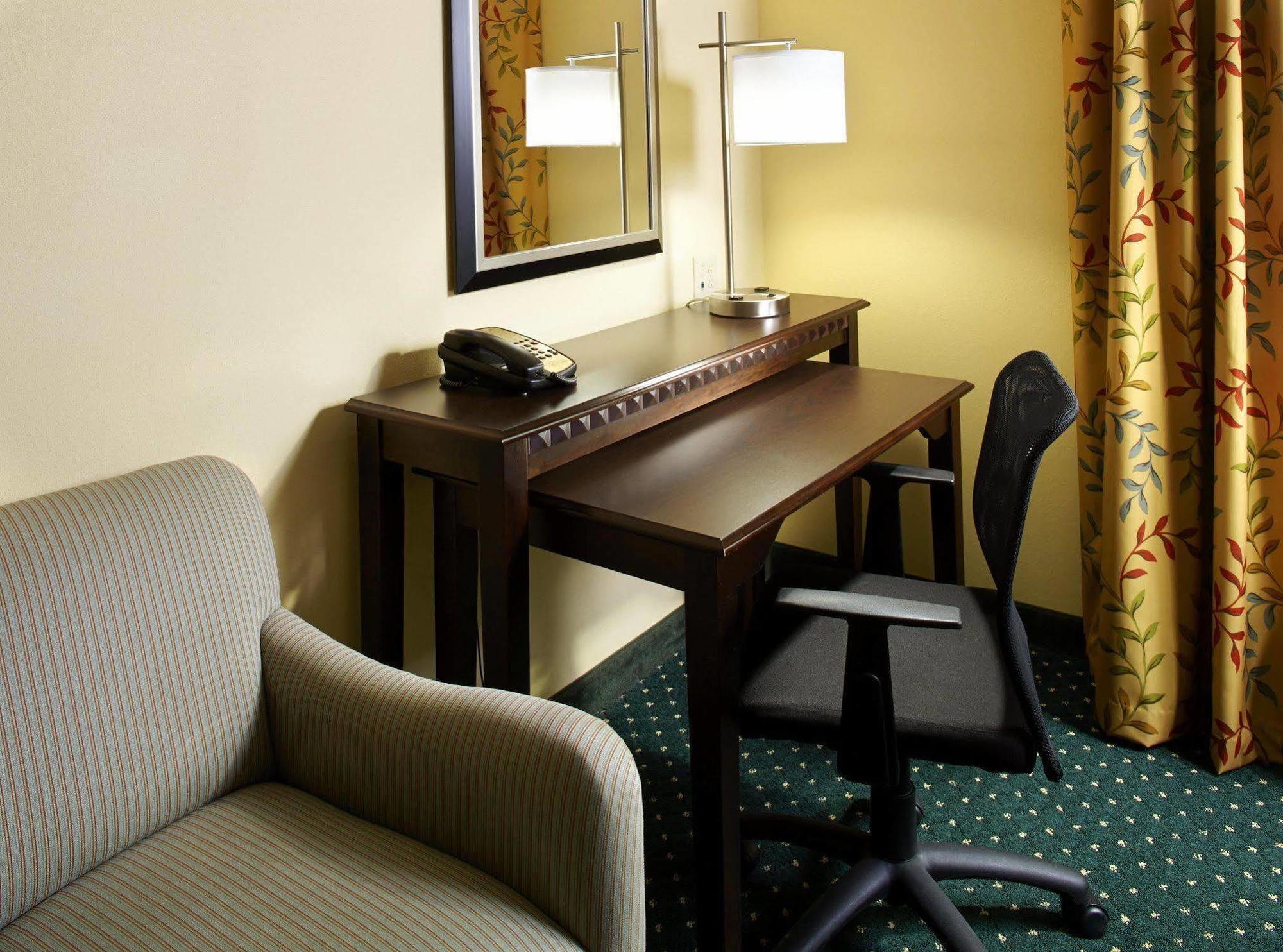 Hampton Inn & Suites Clearwater St Petersburg Ulmerton Road Fl Esterno foto
