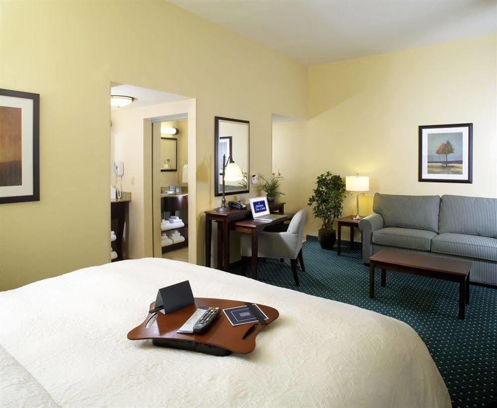 Hampton Inn & Suites Clearwater St Petersburg Ulmerton Road Fl Camera foto